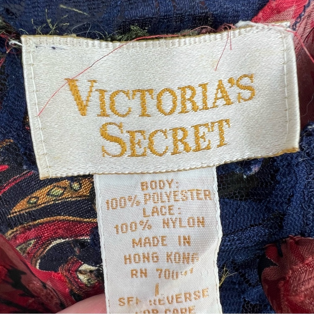Victoria’s Secret Gold Label Vintage Floral Rose Lingerie‎ and Bathrobe - Picture 9 of 16